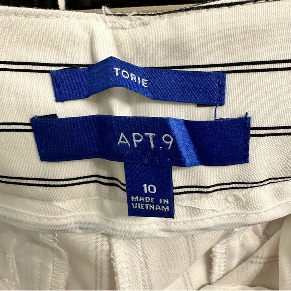 Striped capri pants. - Picture 4 of 4